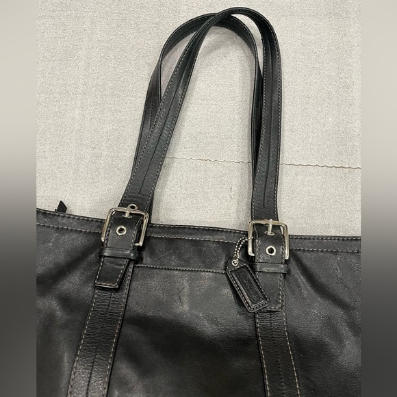 Coach Hampton Leather Tote bag, model A0872-F11202. - Picture 3 of 9